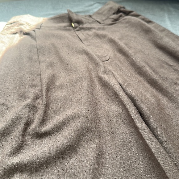 💥LAST CHANCE💥 NWT Laude the Label Hepburn Pleated Trouser Pant - Morel Silk Noil - Picture 15 of 17